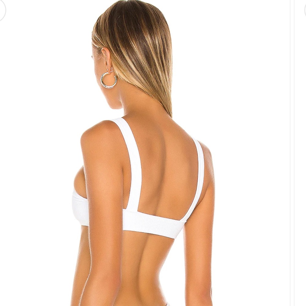 EUC Tularosa Cove Bikini Top in White. 3 buttons, ribbed fabric. Size xs - Picture 3 of 10